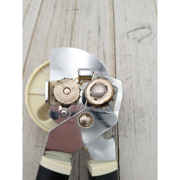 Farberware Can Opener Italy Black Plastic 7 3/8" - Picture 8 of 9